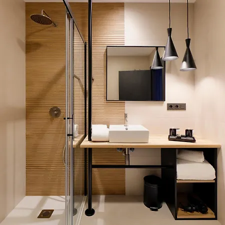 Nuvo Boutique Hotel 4*