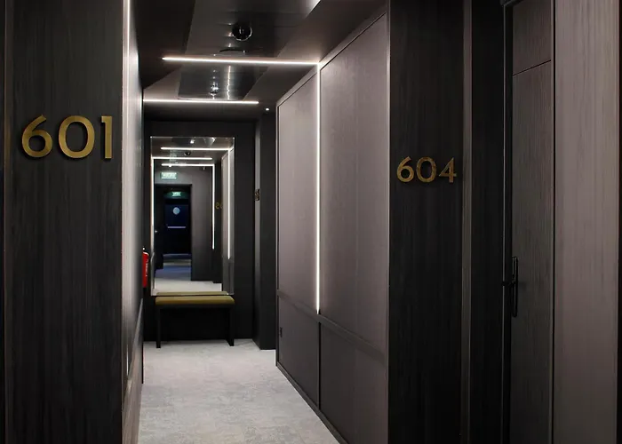 Hotel Nuvo Boutique 4*